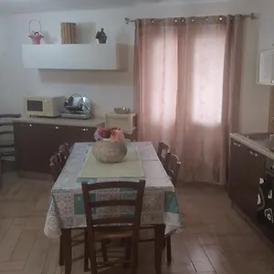  Apartment Su Cuccureddu Italien